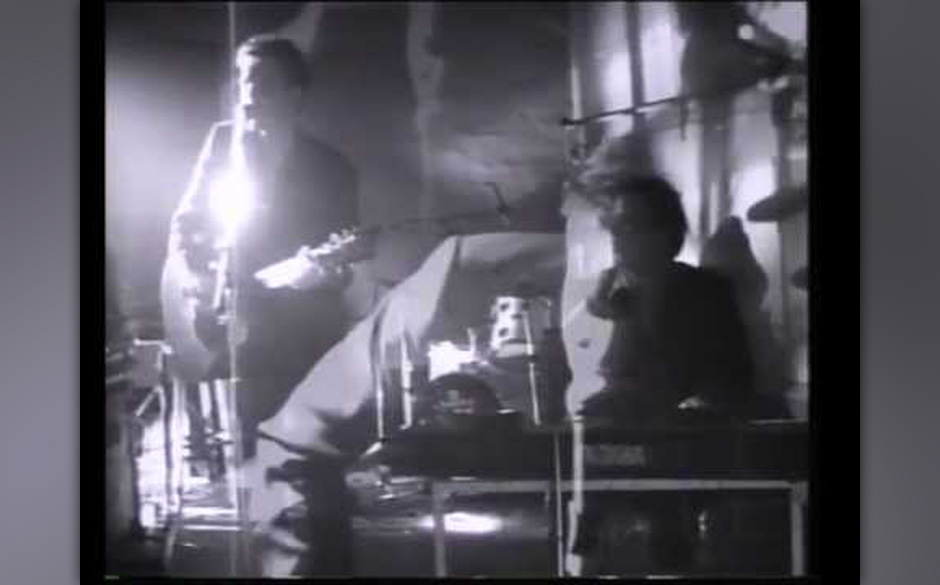 Die Regierung: Gegründet 1982 in Essen, aufgelöst 1994.
Wichtigste Alben: „So drauf“ (1992), „Unten“ (1995)
Beka...