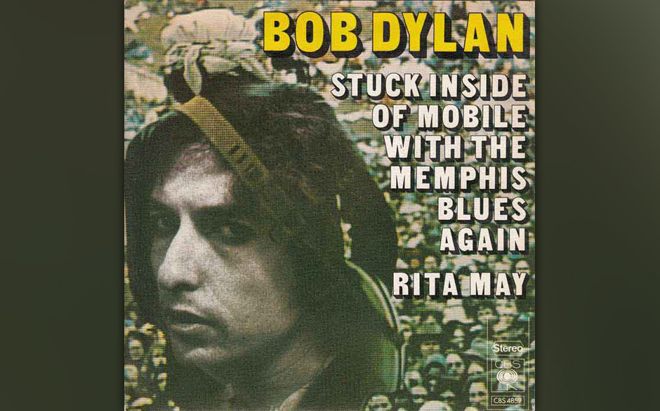 Dylan manövriert die alten Nashville-Cats Strophe um Strophe durch surreale Blues-Visionen – und die Band klingt so, al...