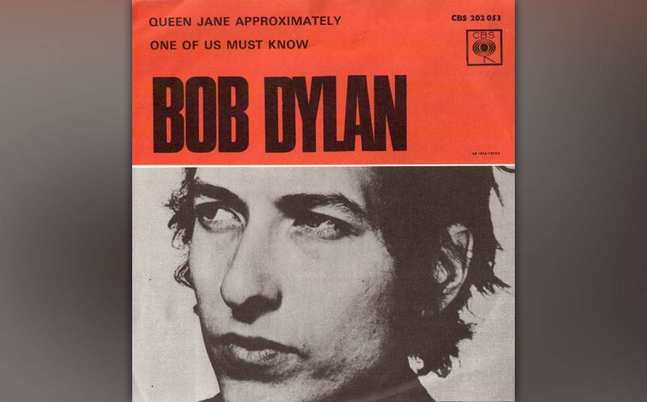 Der Text ist manchmal beißend („When all the clowns that you have commissioned have died in battle or in vain“), manc...