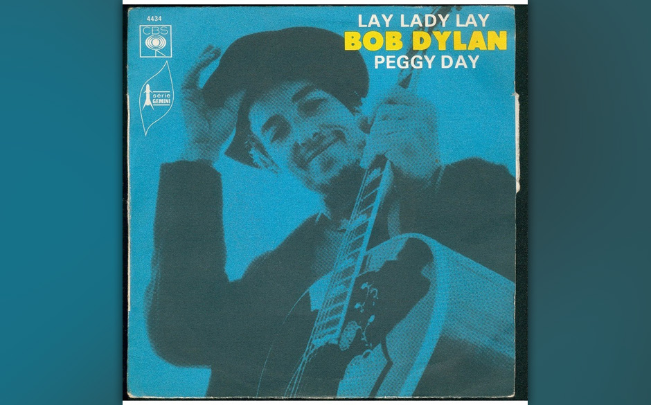 Es ist eigentlich ein „schwarzer“ Song – sehr beseelt und sinnlich. „Lay across my big brass bed“ könnte eine Z...