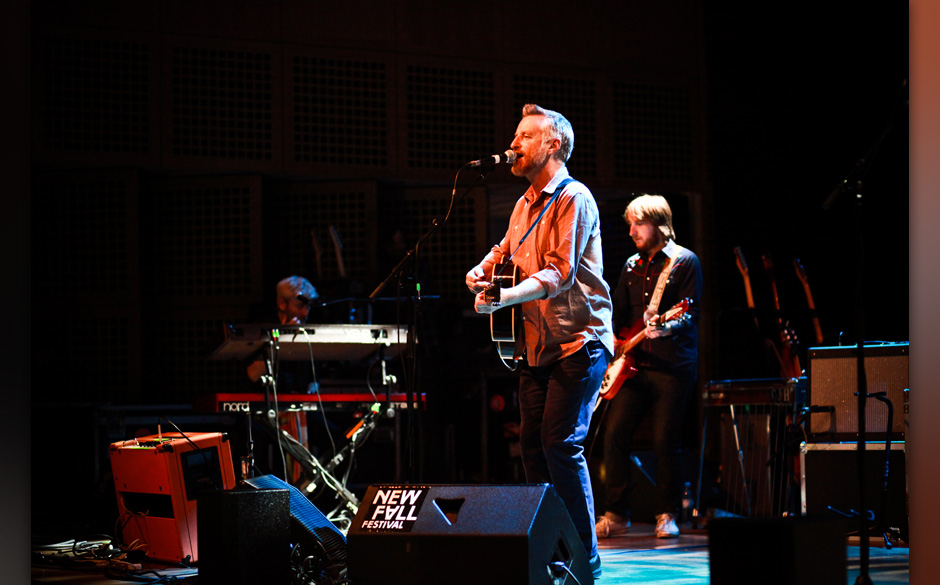 Billy Bragg: Wishing the Days Away