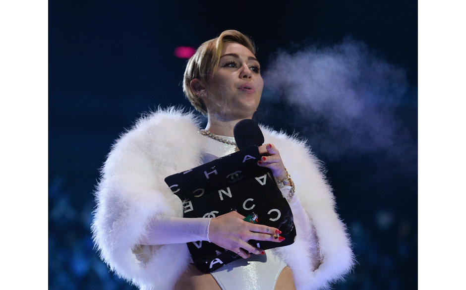 AMSTERDAM, NETHERLANDS - NOVEMBER 10:  Miley Cyrus performs onstage during the MTV EMA's 2013 at the Ziggo Dome on Novembe...