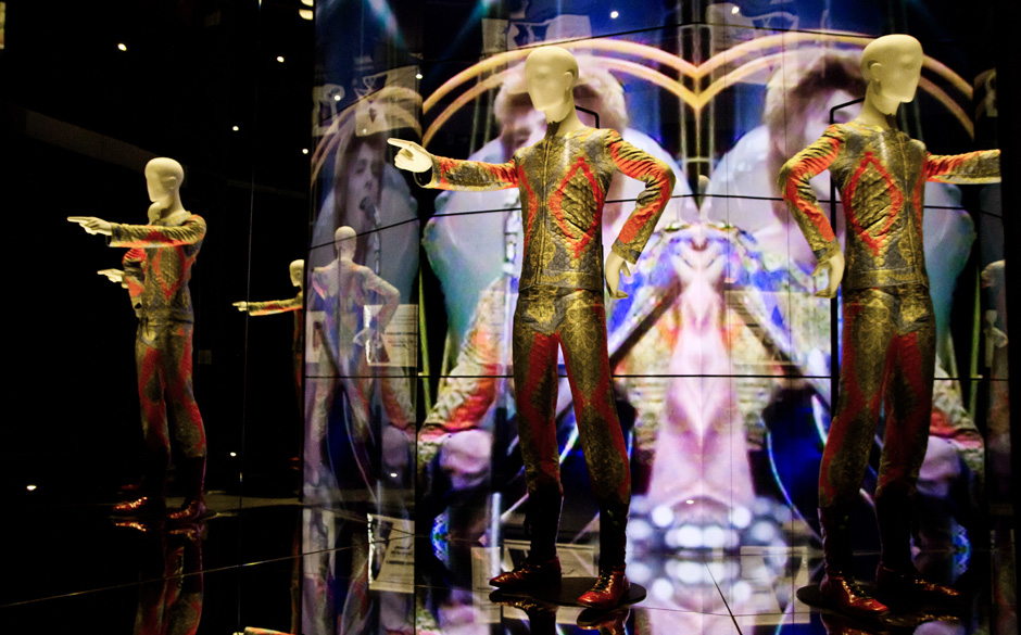 Kostüm der "Ziggy Stardust"- und Aladdin Sane-Ära (1972-1973)