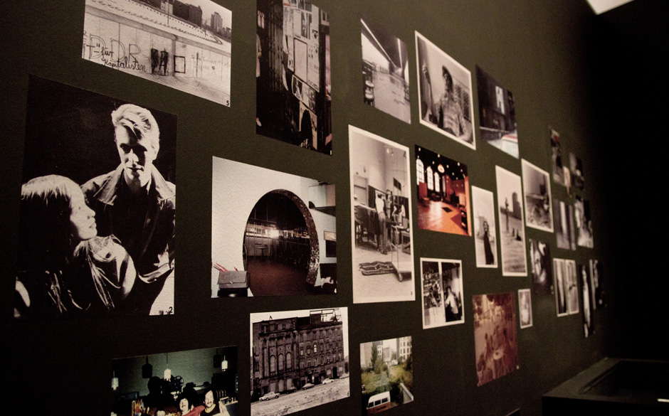 Fotos aus Bowies Berlin-Ära: Der "Raum mit dem Loch" ist der frühere Dschungel-Club, links unten sind die Hansa-Studios ...