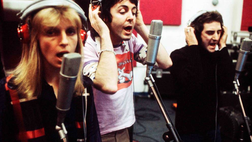 Linda McCartney (1941 - 1998), Paul McCartney and Denny Laine of Wings recording in London, England on 21st November 1973. (P