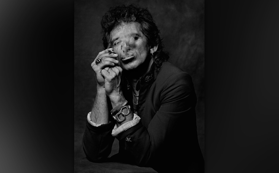 Ich bin mein bester Saufkumpan. Was genau ich trinke oder einwerfe, scheint Außenstehende mehr zu interessieren als mich ...