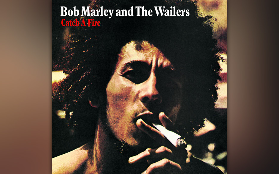 126. Bob Marley and the Wailers - Catch A Fire, 1973
Marleys Debüt auf einem Major erweiterte sein Publikum, ohne die Reg...
