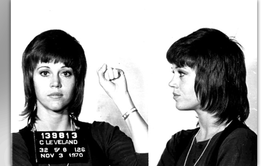 Jane Fonda, 1970: tätlicher Übergriff und Körperverletzung