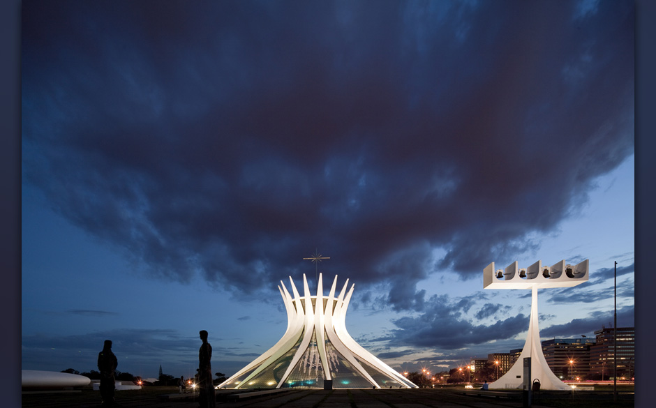 "Kathedralen der Kultur": 3-D-Film über bedeutende Bauwerke. Regiebeiträge von u.a. Wim Wenders, Robert Redford und Mich...
