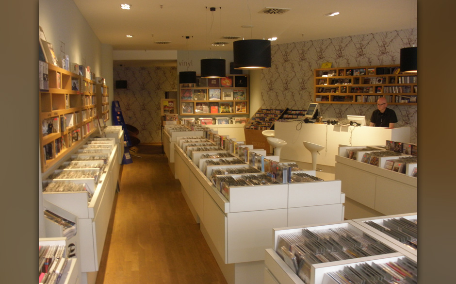 Unser Plattenladentipp der Woche ist CD LOUNGE in der Wilhelminenstraße 25 in
64283 Darmstadt.