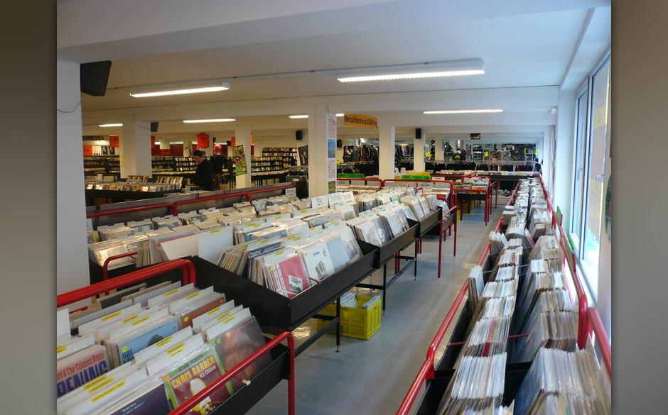 Unsere Plattenladenempfehlung der Woche ist HOT SHOT RECORDS in der Knochenhauerstraße 20-25 in 
28195 Bremen.