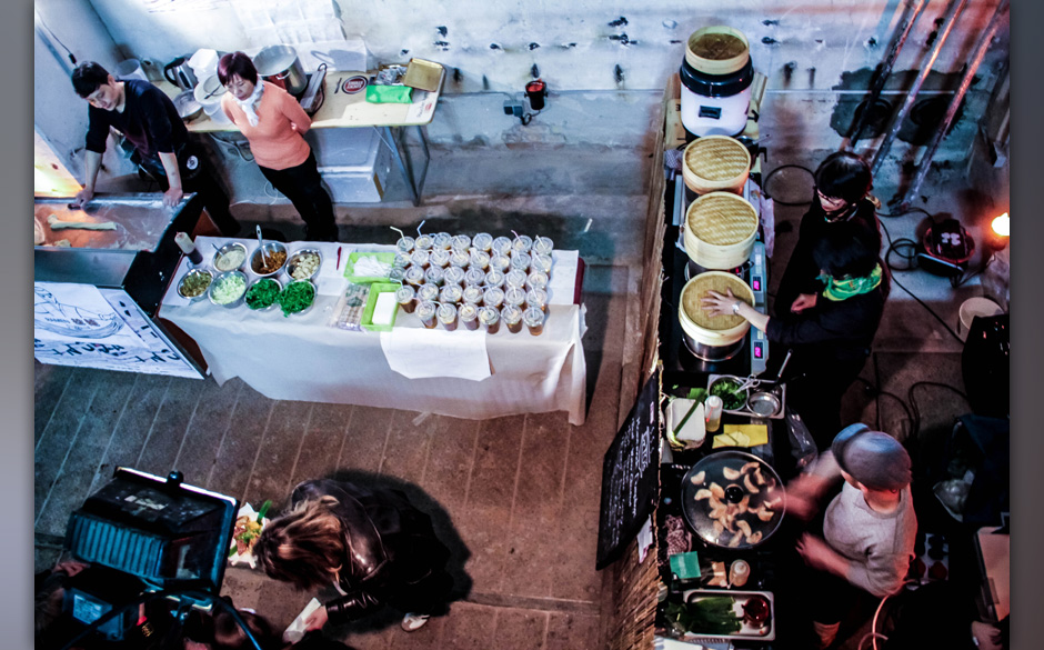 Echte chinesische Küche vor der Tür.