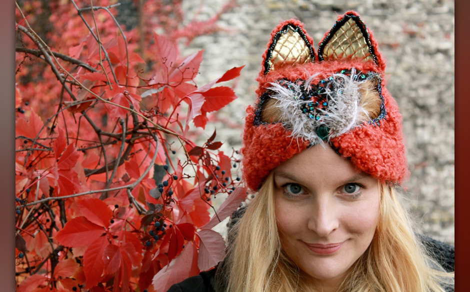 Judith Holofernes - "Hasenherz".
"Ich seh dein Hasenherz/ Schlägt bis zum Hals und nasenwärts/ Sag, schlägt dein Hasenh...