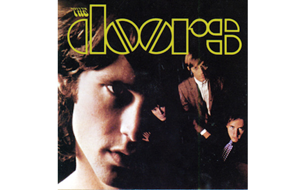 Platz 42: The Doors - "The Doors"
Nachdem sie als Hausband in L.A.’s Whisky a Go Go zunächst gefeiert, dann aber gefeue...