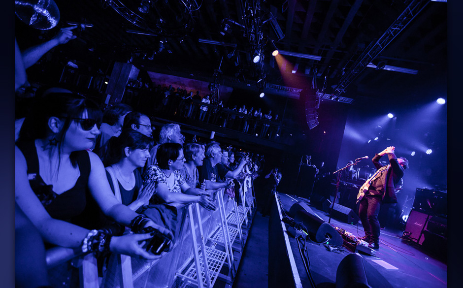 Manic Street Preachers, Gibson Frankfurt