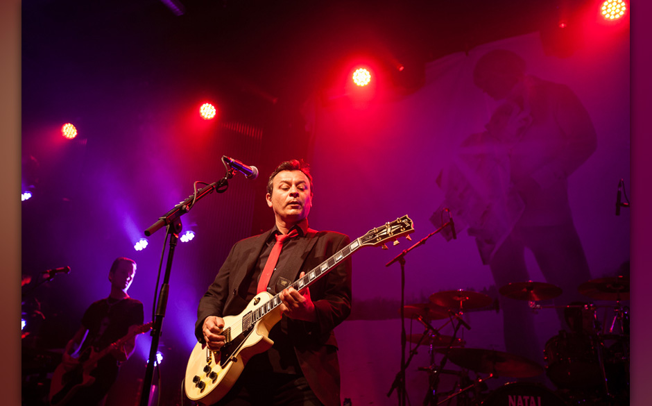 Manic Street Preachers, Gibson Frankfurt