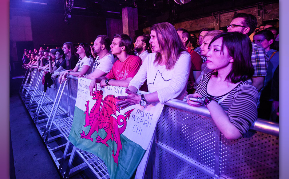 Manic Street Preachers, Gibson Frankfurt