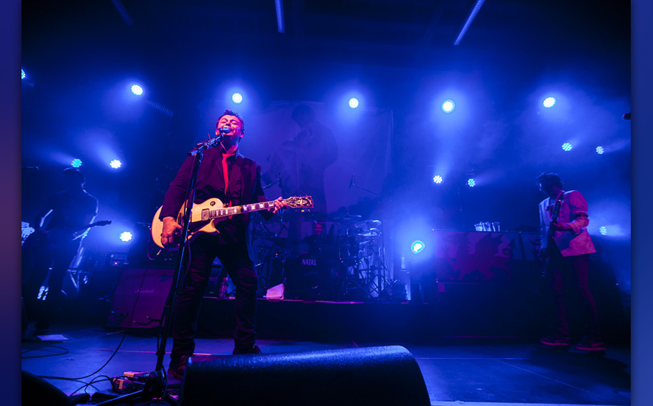 Manic Street Preachers, Gibson Frankfurt