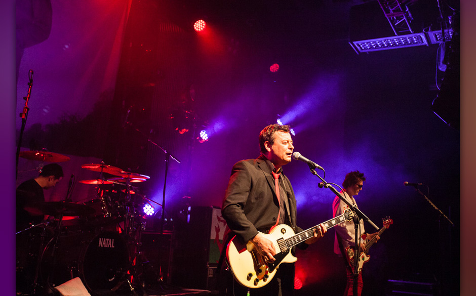 Manic Street Preachers, Gibson Frankfurt