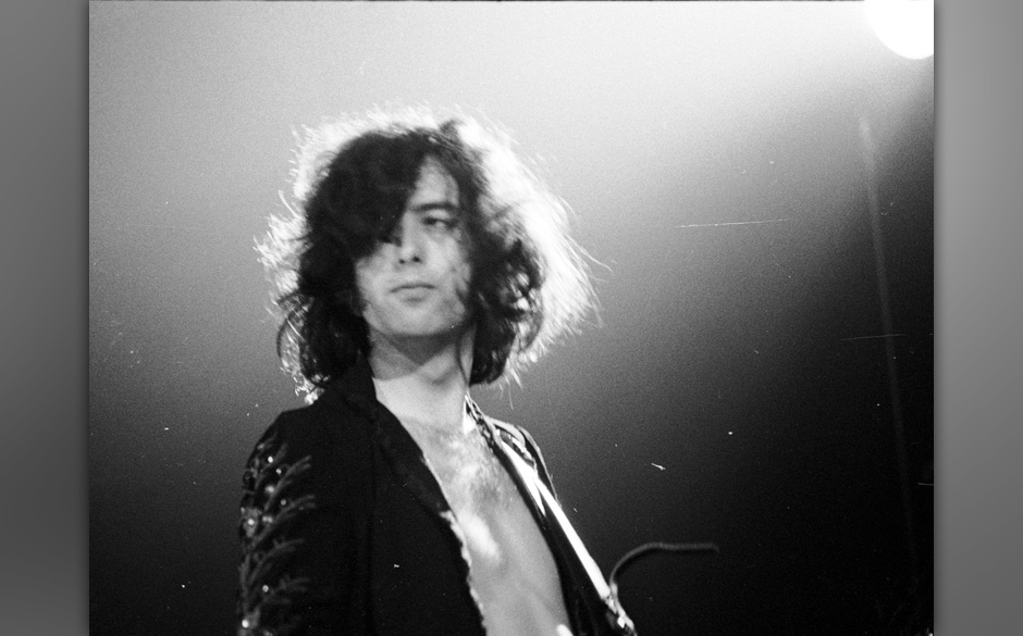UNSPECIFIED - CIRCA 1970:  Photo of Jimmy Page  Photo by Michael Ochs Archives/Getty Images