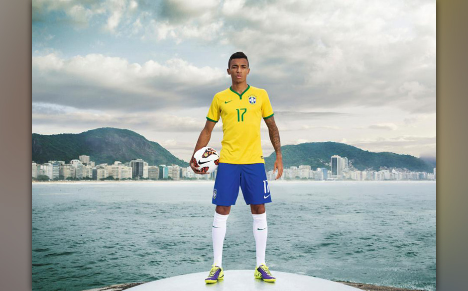 12. Kann man das "neue" Trikot von den alten unterscheiden? Die Brasilianer sehen aus wie immer und werden wohl auch angre...