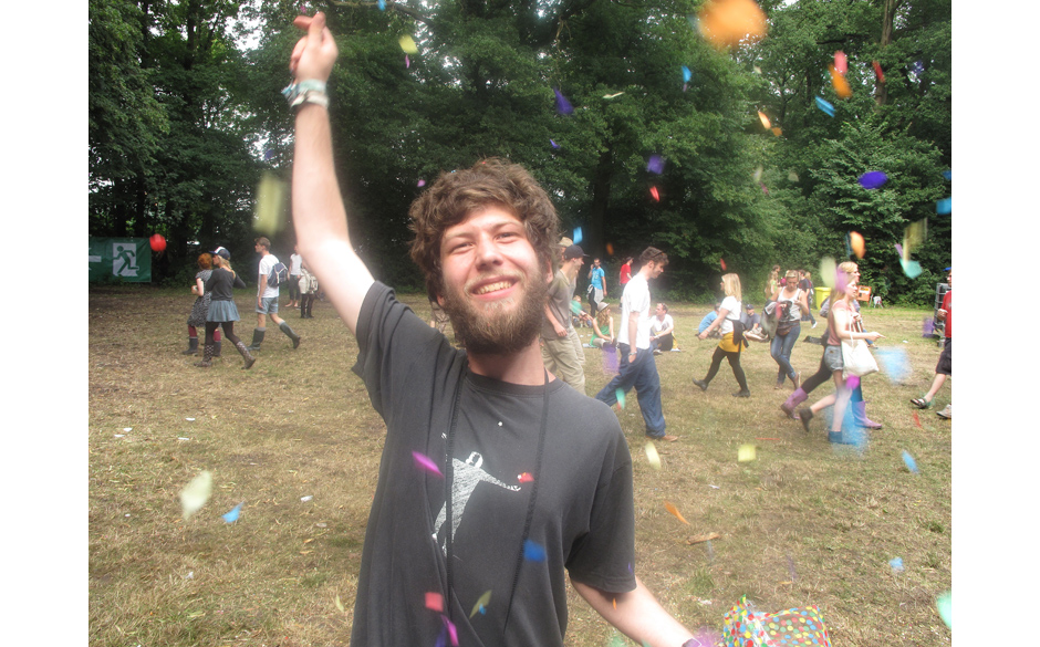 Beliebte Kombination bei den Herren: Vollbart und Konfetti...