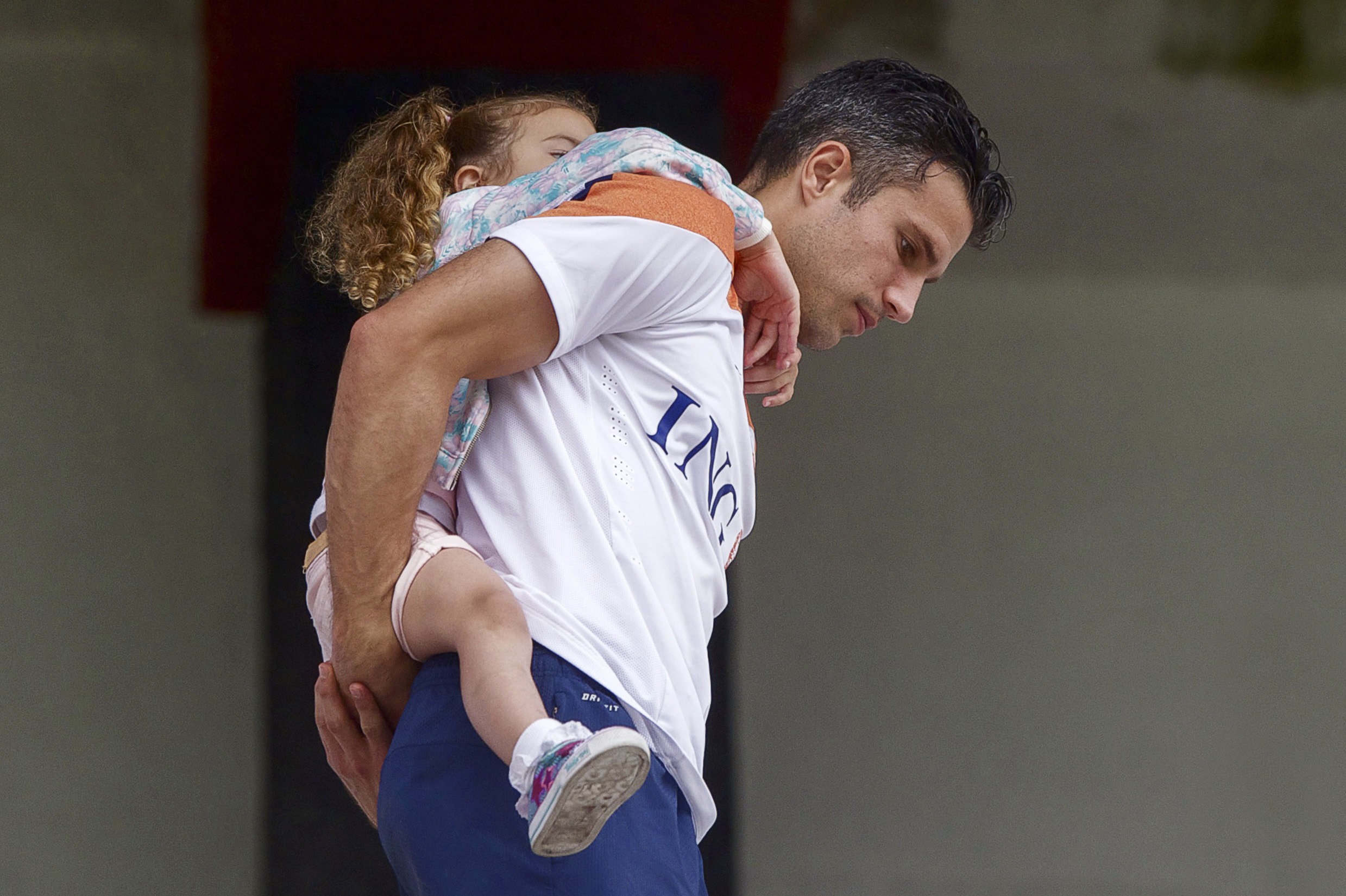 Dina Layla van Persie, Robin van Persie of Holland during a training session of The Netherlands on June 19, 2014 at Estadi...