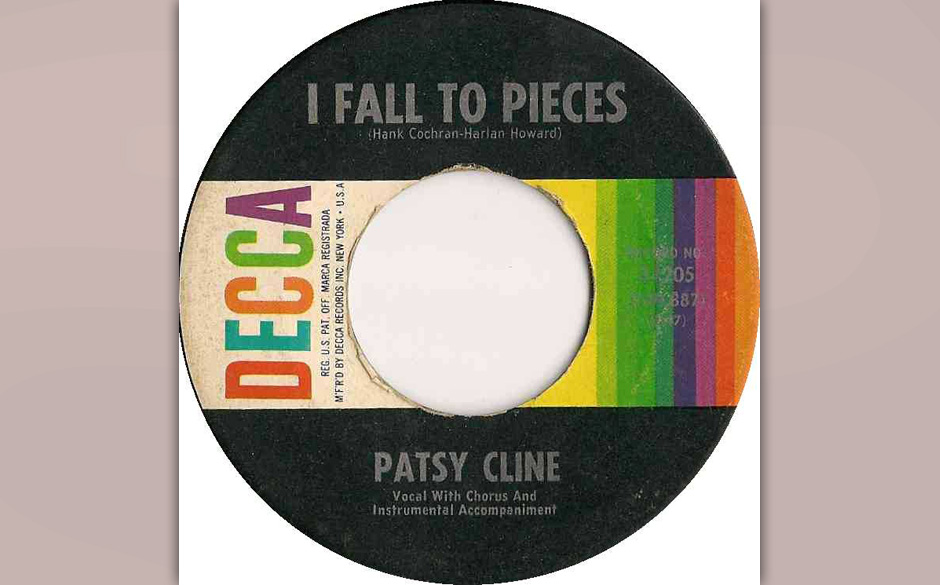 241. Patsy Cline – I Fall To Pieces
Cline zögerte, eine Ballade aufzunehmen, die Brenda Lee schon abgelehnt hatte, aber...
