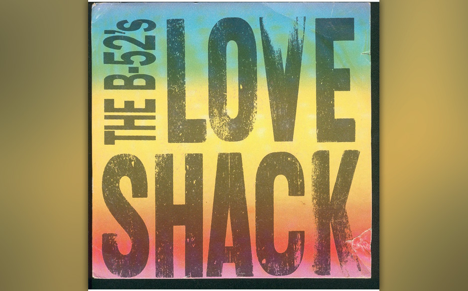 246. The B-52’s – Love Shack
The B-52s hatten wenig Grund im Jahr 1989 zu feiern: Gitarrist Ricky Wilson war gestorben...