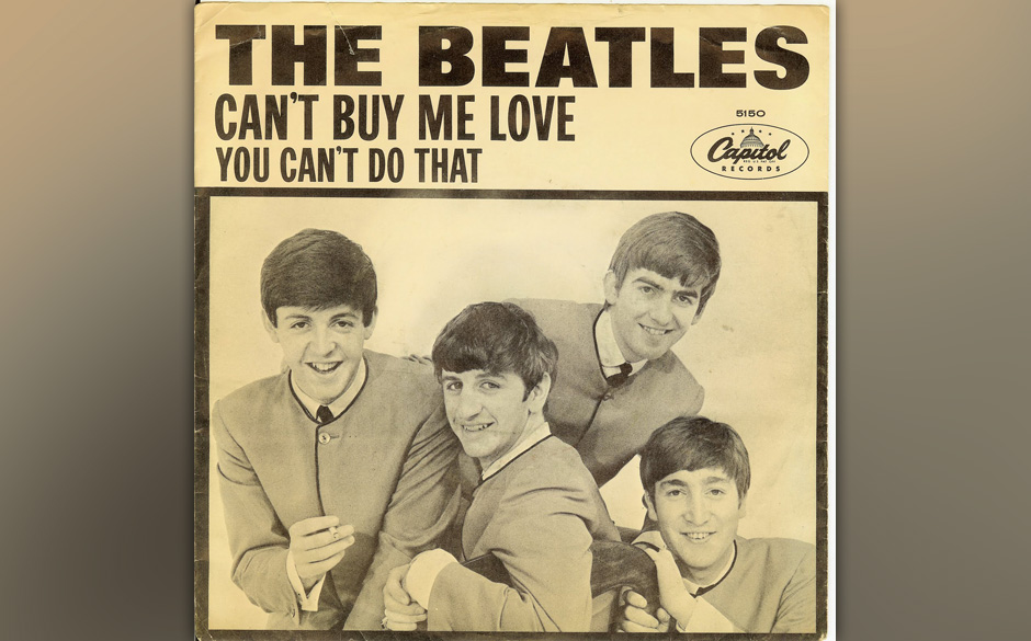 295. The Beatles – Can’t Buy Me Love
„Das war mein Versuch, etwas Bluesiges zu schreiben“, sagte McCartney. Kompon...