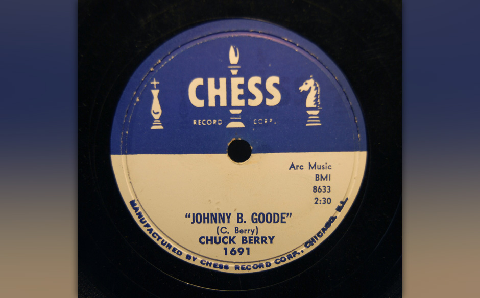 7. Chuck Berry – Johnny B. Goode
Der erste Rock’n’Roll-Hit, der vom Rock’n’Roll-Startum handelte – und bis heu...