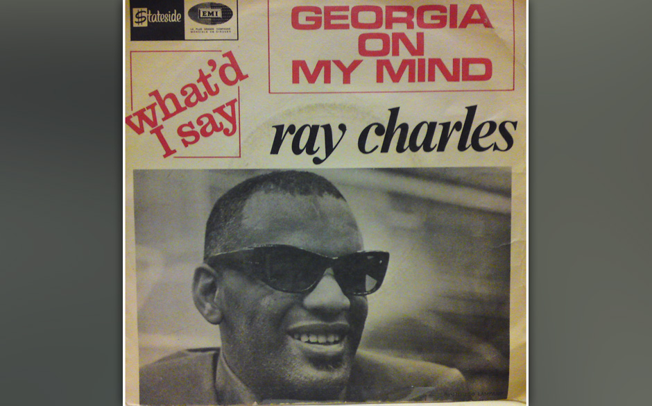 44. Ray Charles – Georgia On My Mind
Dem Chauffeur sei Dank: Sein Fahrer hatte Ray Charles „Georgia On My Mind“ im...