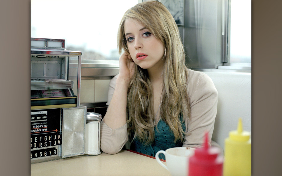 Peaches Geldof
April 2006
London

 _
 .




  

Shot for Times Magazine
No UK until 25/05/06


http:///

45 cm x 36 cm at ...