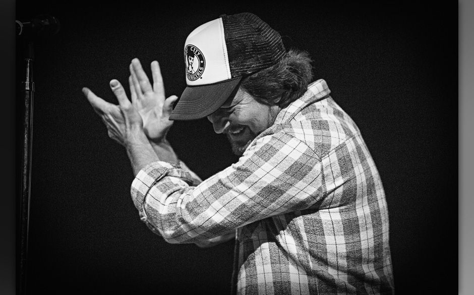 SEATTLE, WA - APRIL 22:  (EDITORS NOTE:  Image has been converted to black and white.  Color version is available) Singer ...