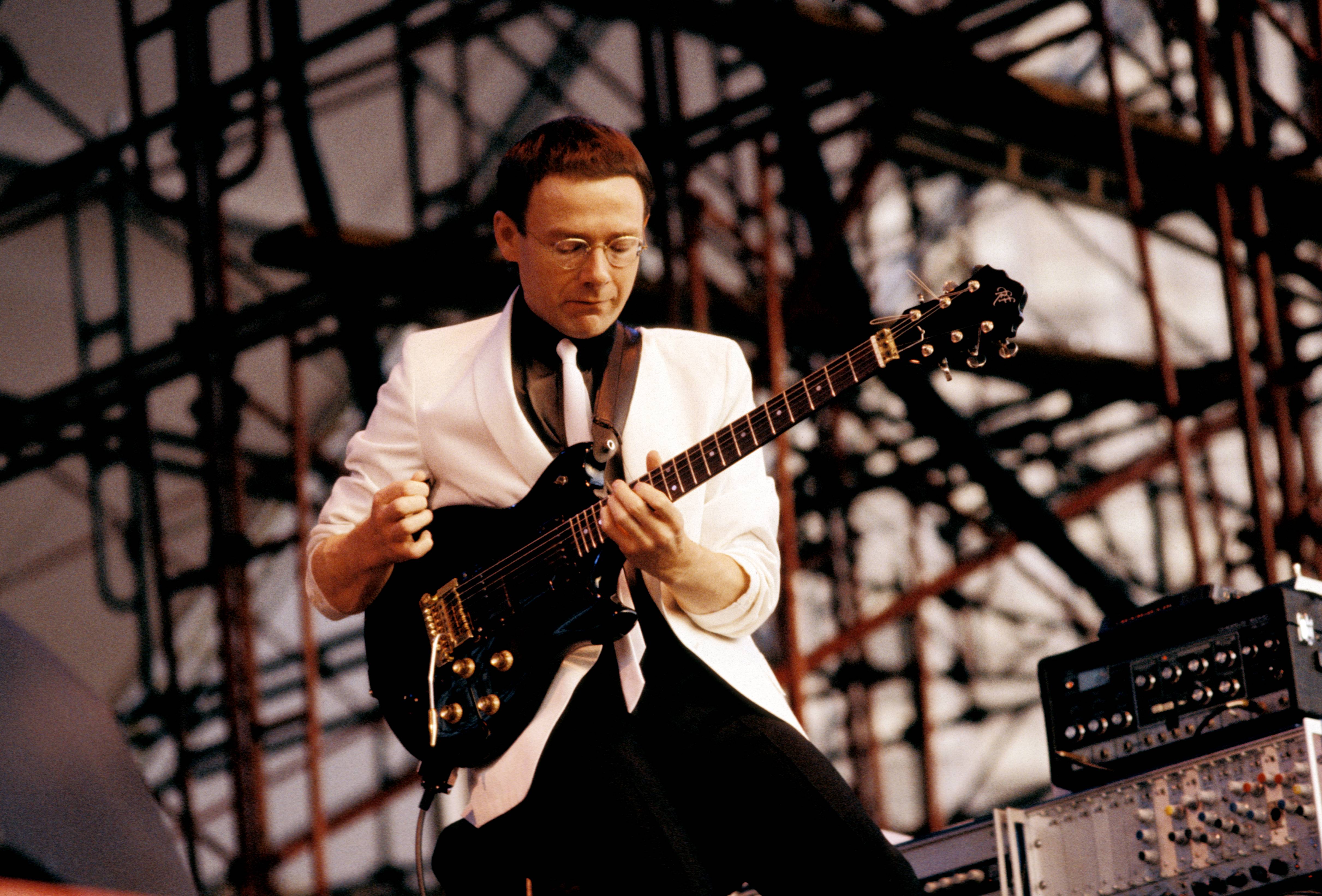 UNITED STATES - JANUARY 01:  Photo of Robert FRIPP and KING CRIMSON  (Photo by Ebet Roberts/Redferns)