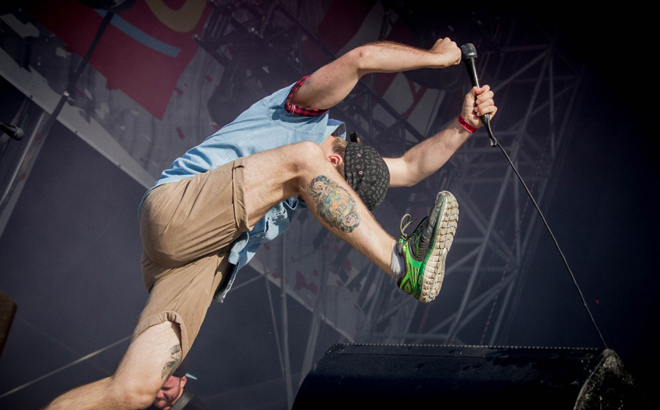 OpenFlair2014-EnterShikari-Christina-6.jpg