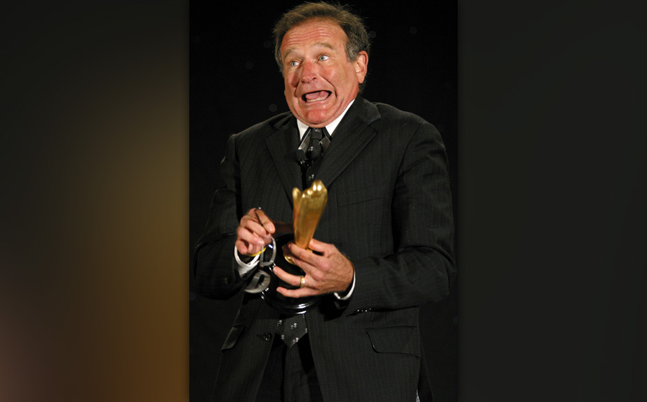Robin Williams Receives Career Achievement Award