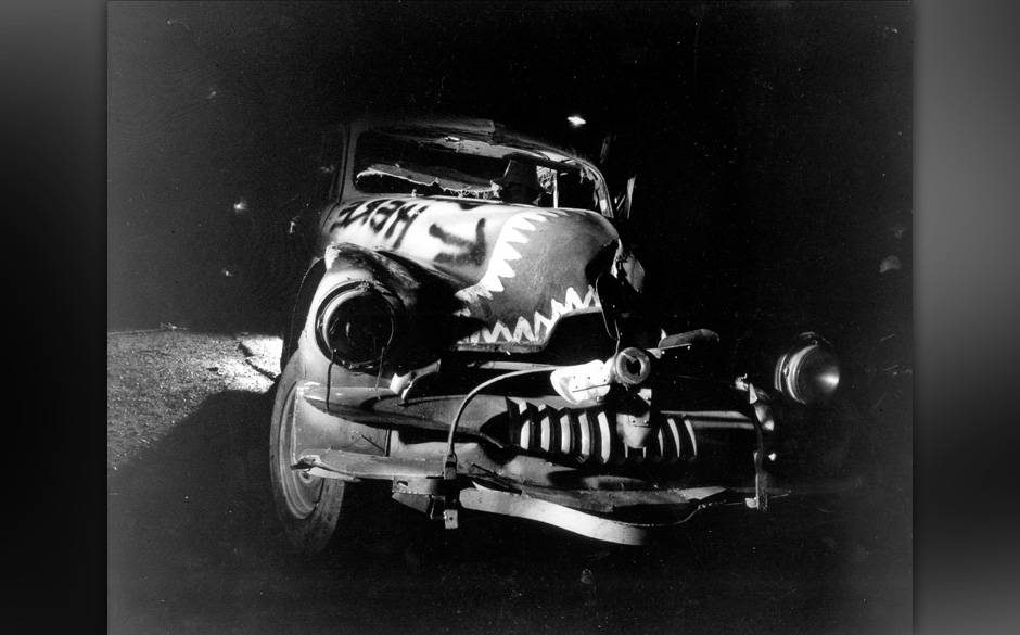 In Weirs erstem größeren Film regiert bereits sanfter Horror - aber auch makabere Komik. Gemeint ist übrigens die austr...