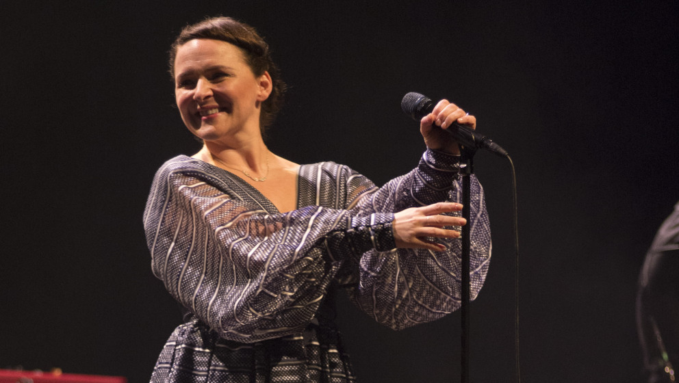 BARCELONA, SPAIN - APRIL 17:  Emiliana Torrini perfoms on stage at L'Auditori on April 17, 2015 in Barcelona, Spain  (Photo b