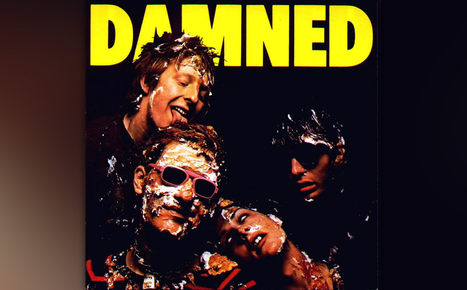 The Damned – „Damned, Damned, Damned“ (Stiff, 1977)
The Damned gefielen sich als scheußlich-fiese Spaßvögel, aber...