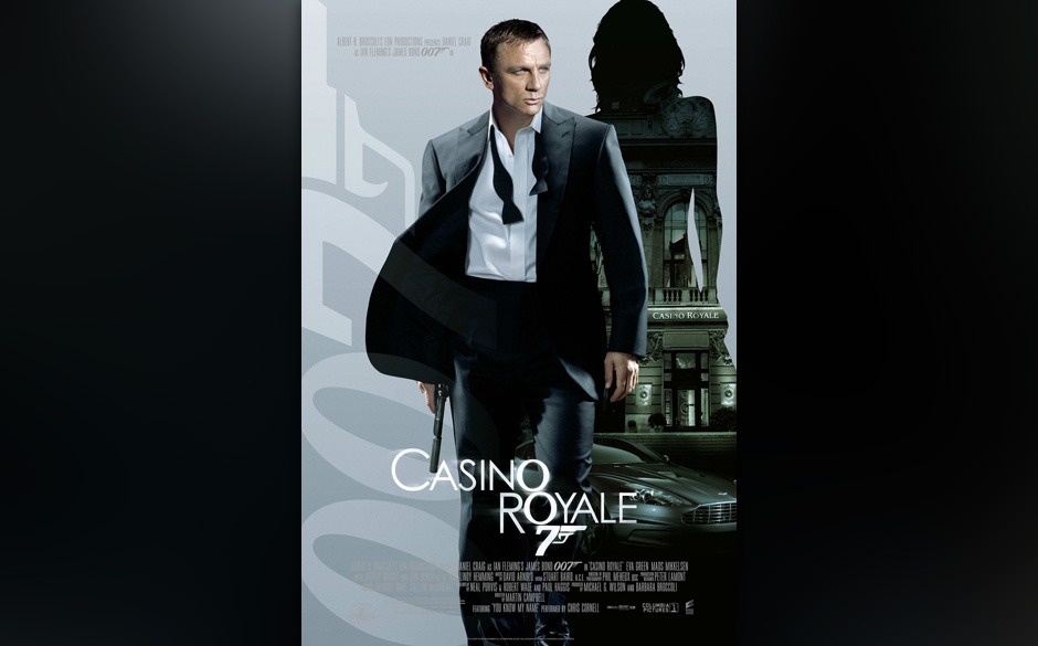 19. Chris Cornell: "You Know My Name". An sich eine gute Idee. Den Antrittbesuch von Daniel Craig mit "Casino Royale" flan...