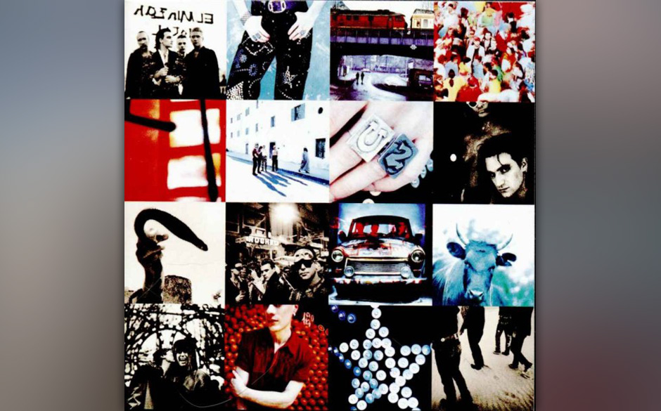 16. "Zoo Station".
Dunkelheit tritt an die Stelle des Lichts. Mit „Where The Streets Have No Name“ begrüßten U2 den ...