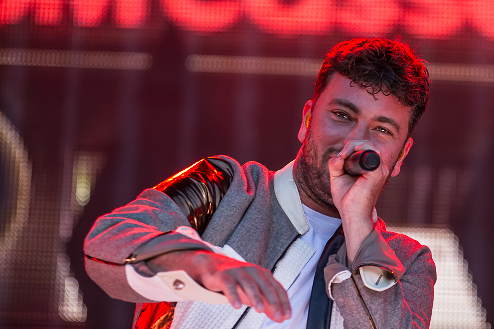 Favorit: 1. Marteria, Mecklenburg-Vorpommern.
Das Rostocker Äquivalent zu Grönemeyers "Bochum": stimmungsvoller, schlepp...