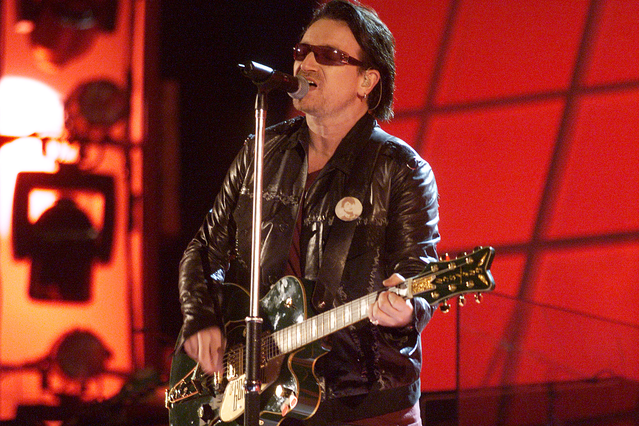 U2 performing at the 44th Annual Grammy Awards at the Staples Center in Los Angeles, CA. 2/27/2002  (photo by Frank Micelo...