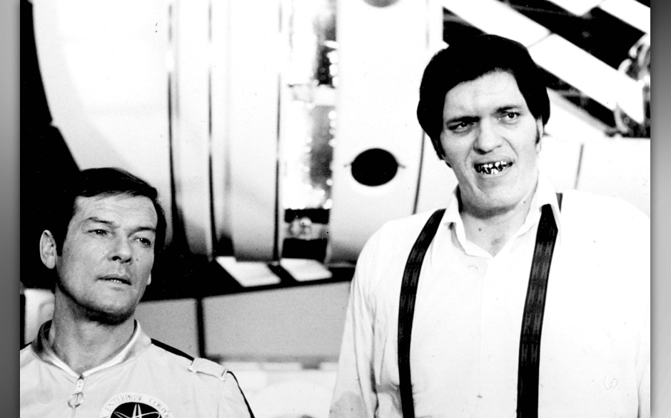September 10, 2014 - File - RICHARD KIEL, the 7-foot-2 actor best known for portraying the James Bond villain Jaws has die...