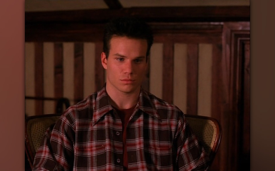 James Hurley (James Marshall).
Marshall war trotz Hauptrolle sicherlich nicht der beste Schauspieler. Dennoch wäre sein P...