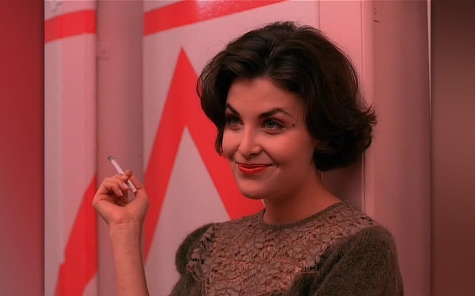 Audrey Horne (Sherilyn Fenn).
Das verbotene "love interest" von Dale Cooper, geheimnisvoll und lasziv.

Wahrscheinlichkeit...
