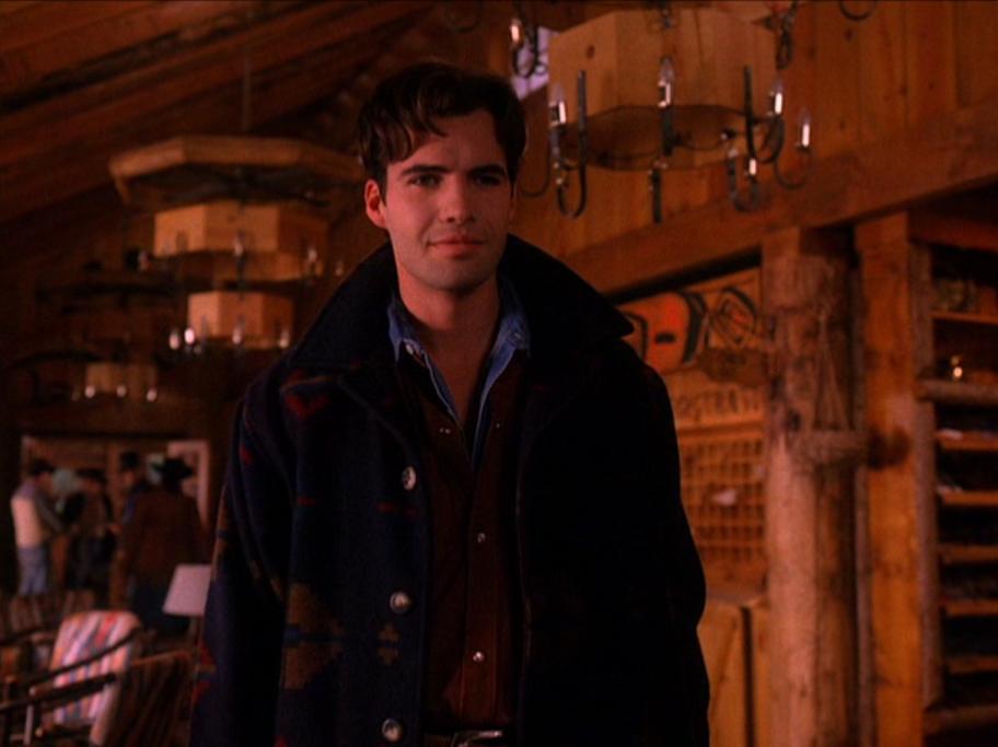 John Justice Wheeler (Billy Zane).
Eigentlich nur ein Gastspiel. In fünf Folgen spielte Zane den ehrlichen Geschäftsmann...