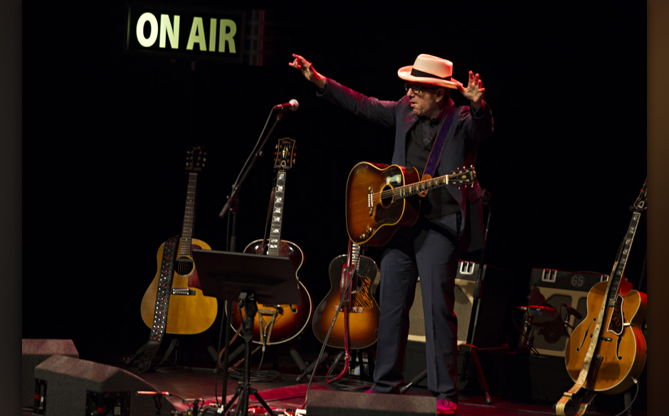 Elvis Costello live in Stuttgart