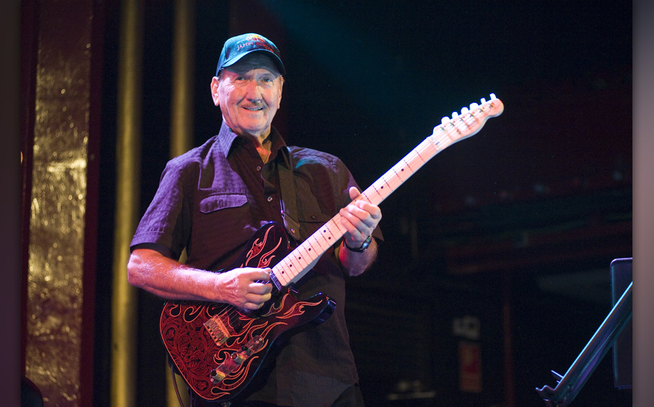 die den Song live spielten, waren offensichtlich von Burtons Geschmuddel beeindruckt.